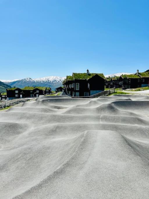 Overnatting Pa Helgatun Fjellpensjonat As I Myrkdalen Vossestrand Exterior photo