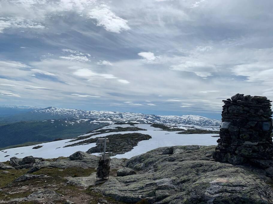 Overnatting Pa Helgatun Fjellpensjonat As I Myrkdalen Vossestrand Exterior photo