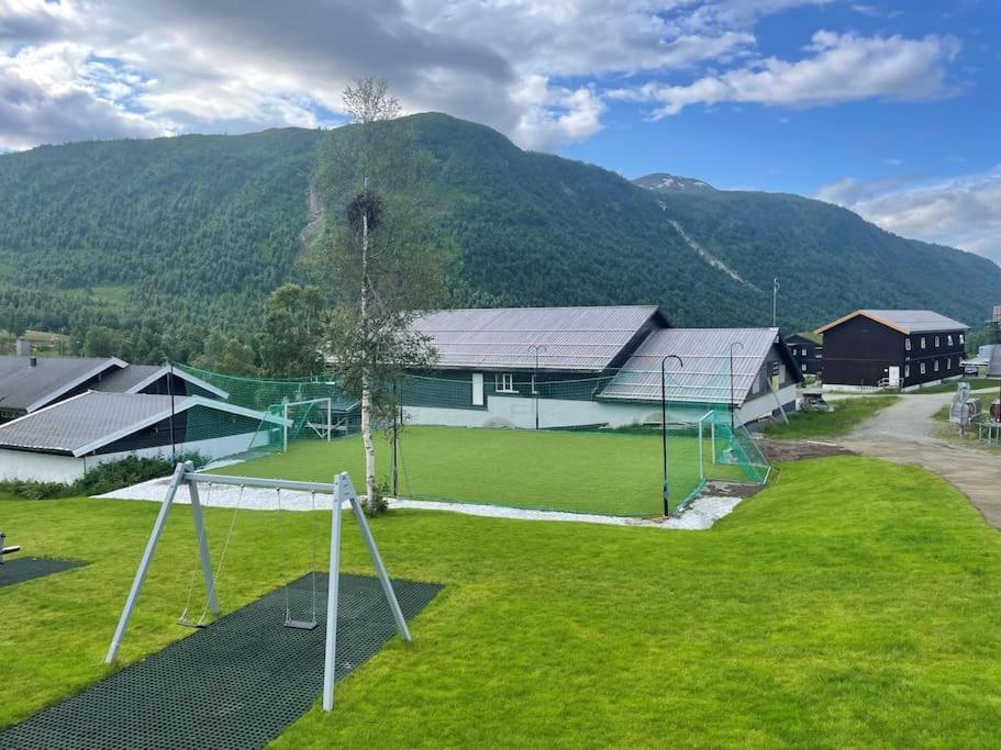 Overnatting Pa Helgatun Fjellpensjonat As I Myrkdalen Vossestrand Exterior photo