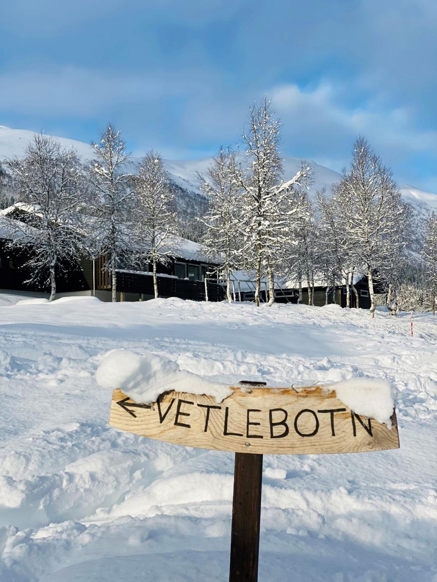 Overnatting Pa Helgatun Fjellpensjonat As I Myrkdalen Vossestrand Exterior photo